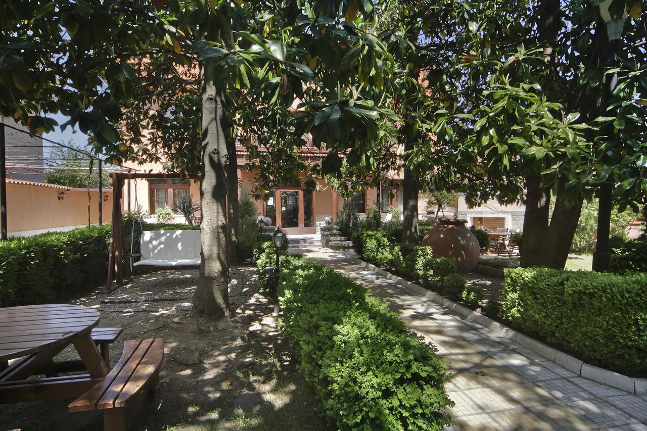Anita House Hotel Perushtitsa Buitenkant foto