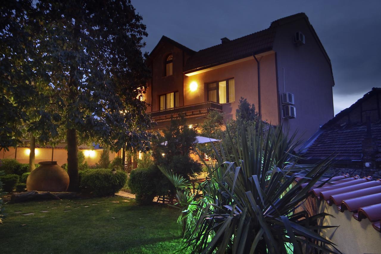 Anita House Hotel Perushtitsa Buitenkant foto