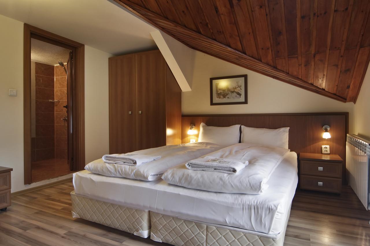 Anita House Hotel Perushtitsa Buitenkant foto