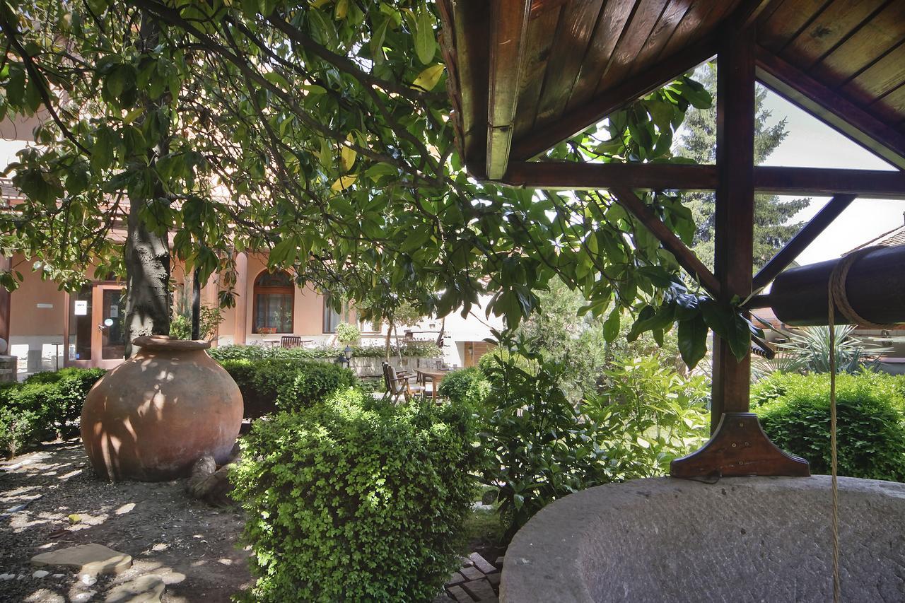 Anita House Hotel Perushtitsa Buitenkant foto