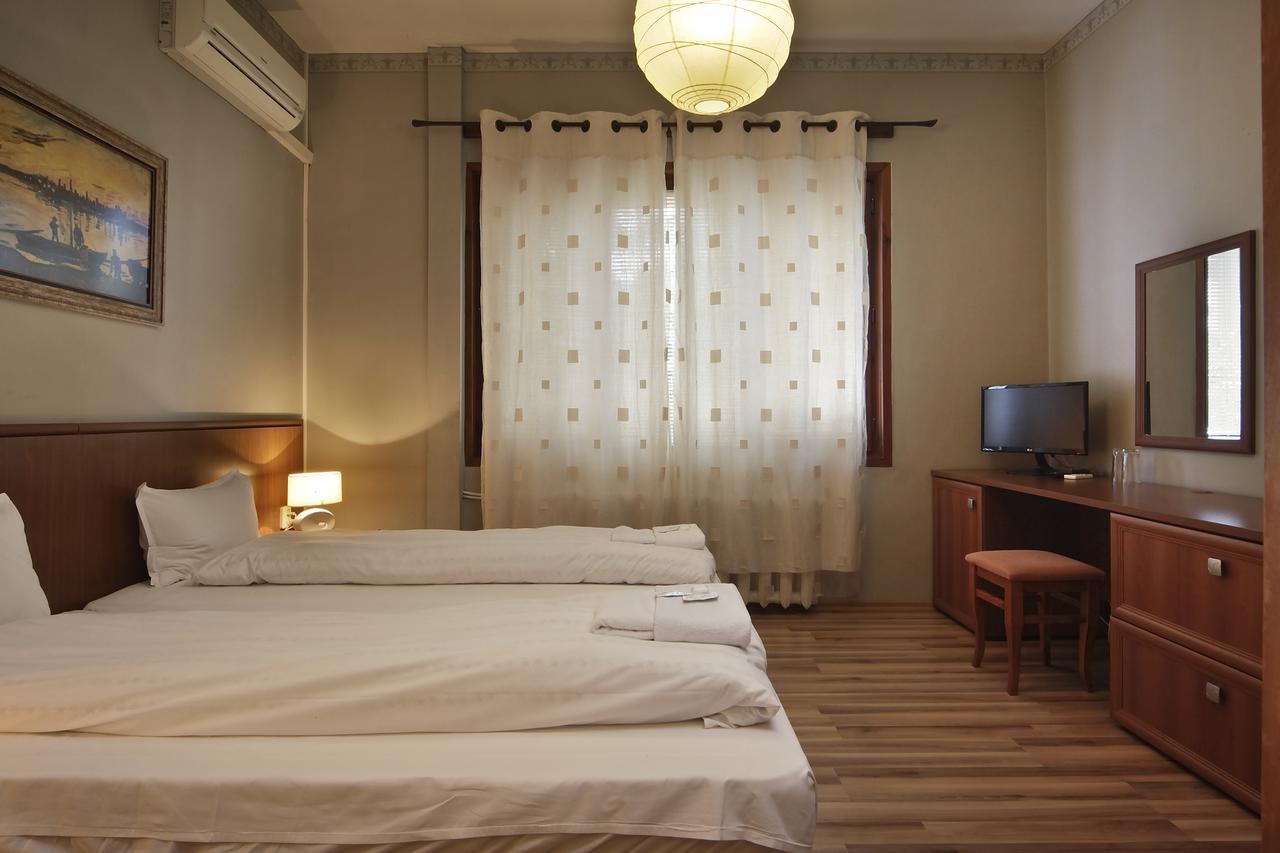 Anita House Hotel Perushtitsa Buitenkant foto